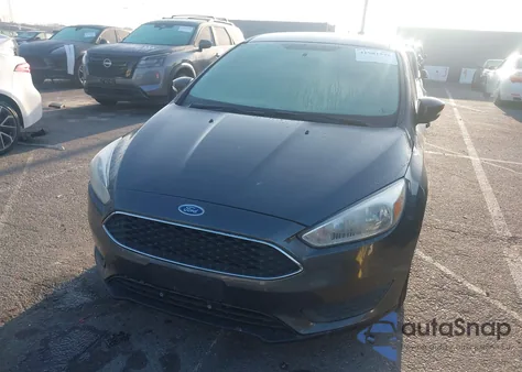 2015 Ford Focus Se z USA, uszkodzony, nr VIN 1FADP3K26FL342515